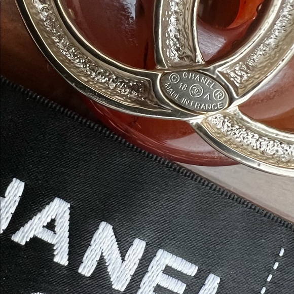 🌹AUTHENTIC CHANEL BROACH - Picture 2 of 5